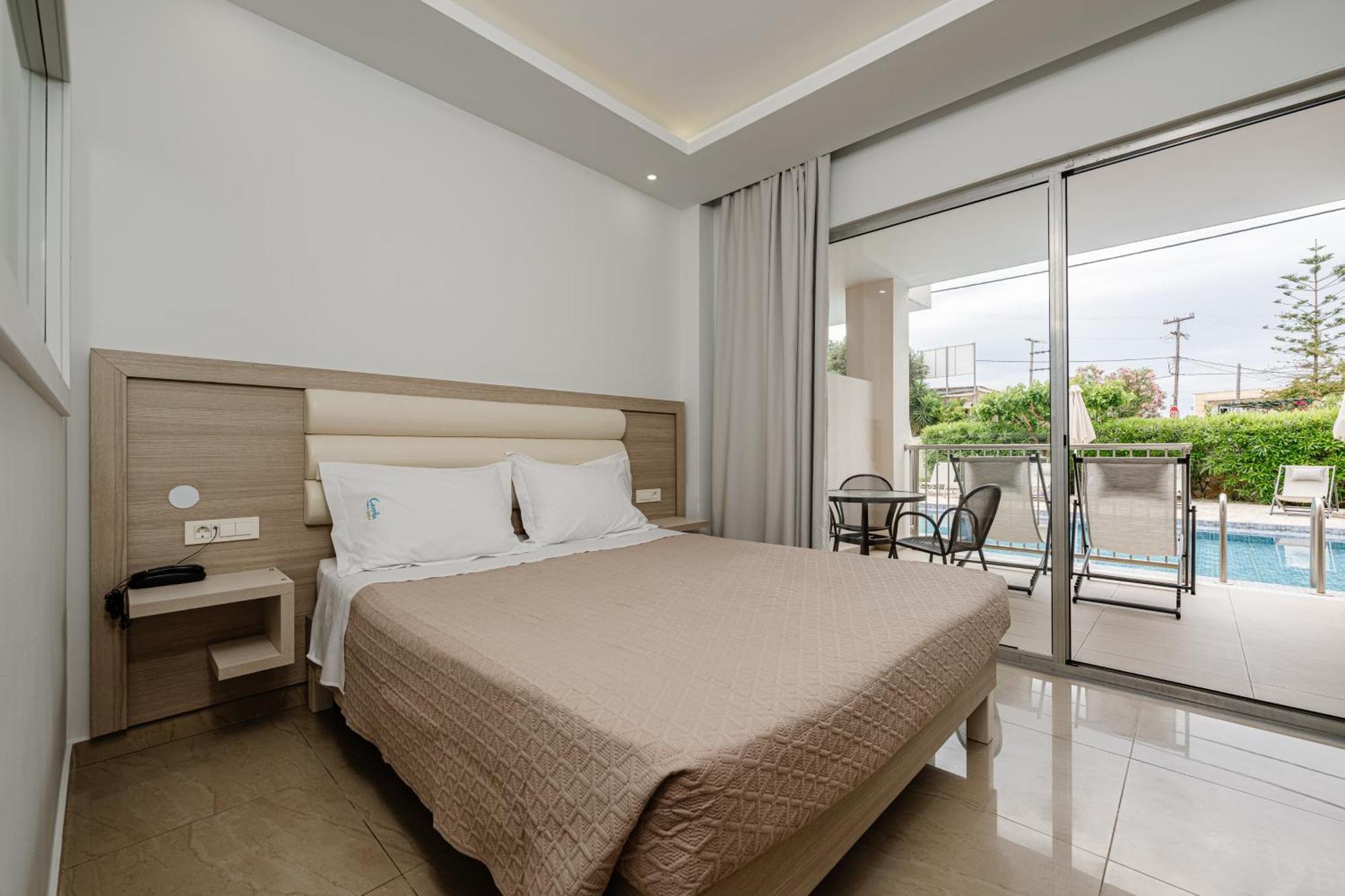Family Room Direct Access to Shared Pool